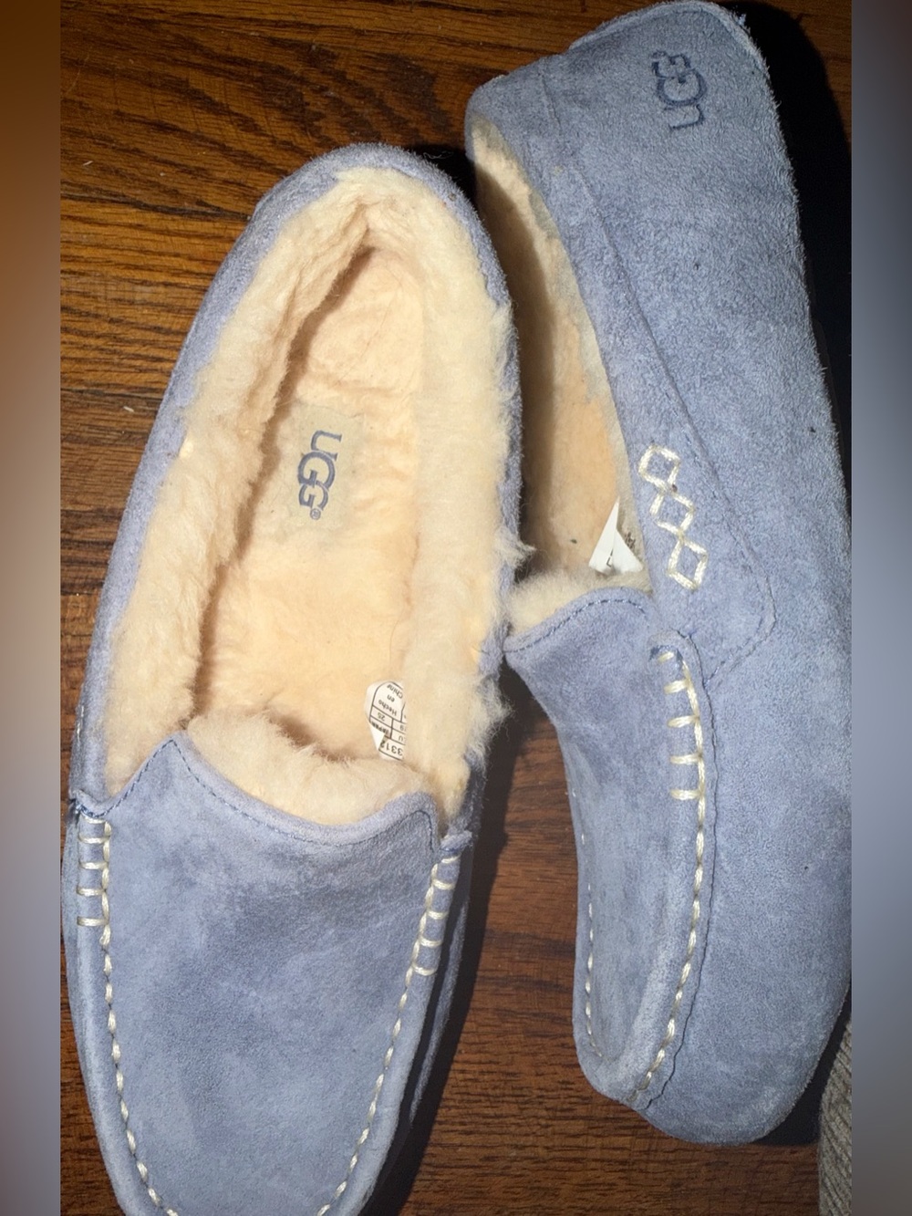 UGG womens Ansley size 8 Light blue periwinkle Suede Shearling Moccasins nwot - Picture 4 of 7